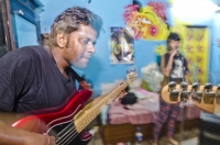The Pad: Bassist Roheet Mukherjee juggles various projects like The Anupam Roy Band, Neel & the Lightbulbs, Calcutta Collective, and The Ganesh Talkies.<br/><span class='courtesyName'> Photo Courtesy - Margub Ali  </span> 